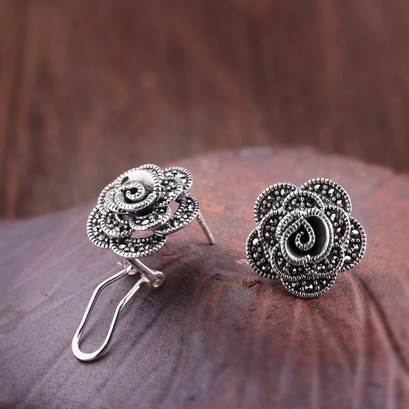 New! Sterling Silver Marcasite Rose Stud Earrings - Picture 6 of 13